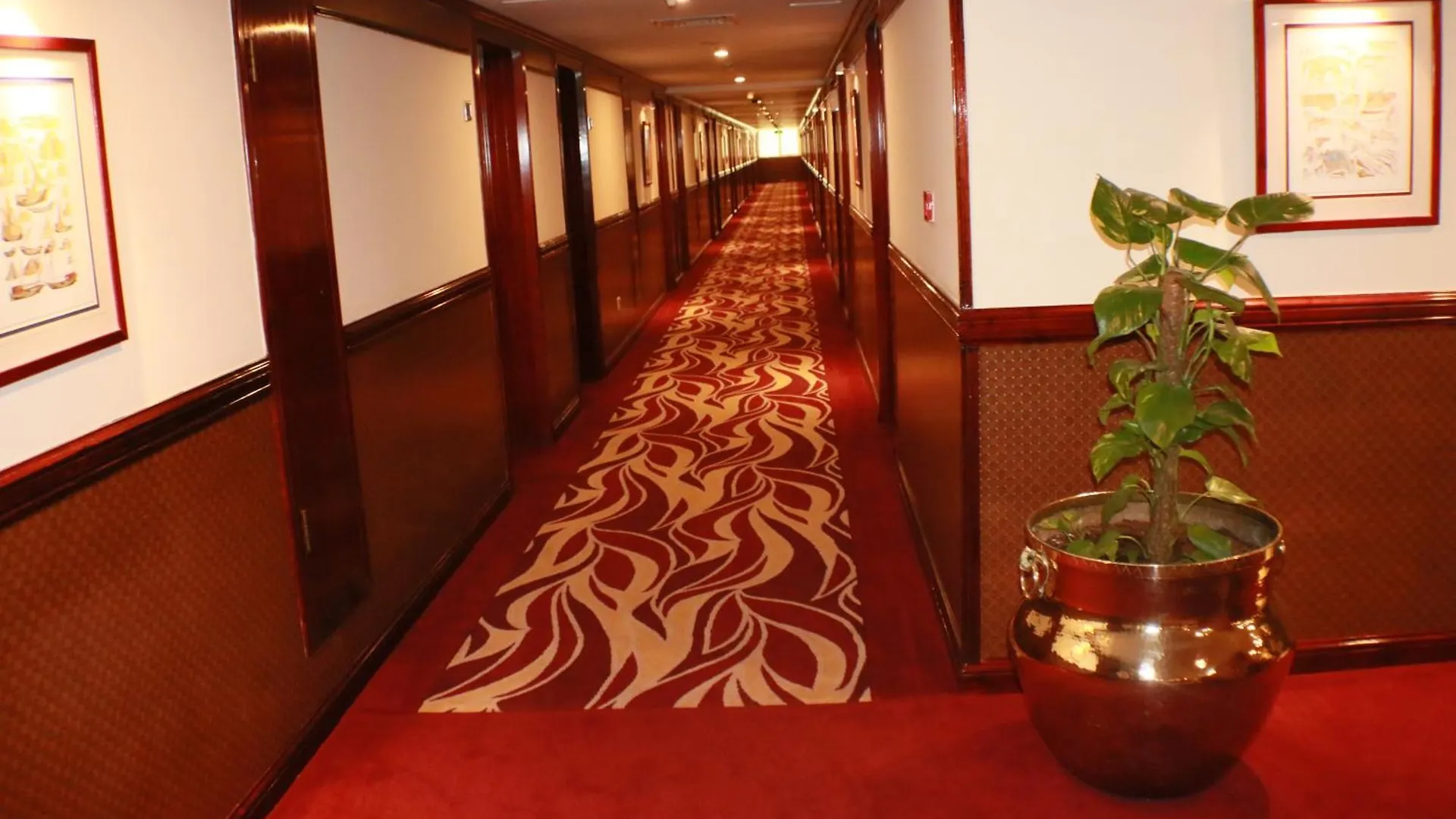 Dubai Grand Hotel By Fortune, Dubai Airport 4*,
